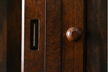 中古　松本民芸家具　D型和タンスⅡ　豊富な収納を備えた上品な佇まいの重ね箪笥　(R-091553)