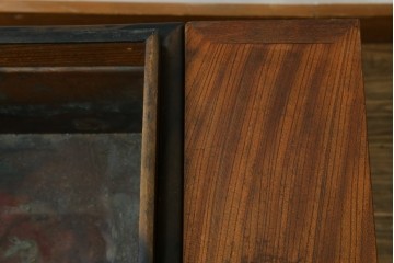 和製ヴィンテージ　大正から昭和初期　欅(ケヤキ)材　豊かな木目を楽しめる長火鉢　(R-091564)