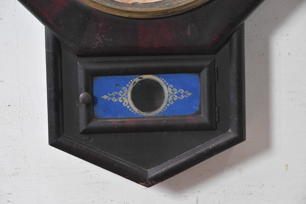 アメリカアンティーク　1900年頃　New Haven Clock Co.(ニューヘブン社)　青と金色の装飾が目を引くクラシカルな壁掛け時計　(R-091569)