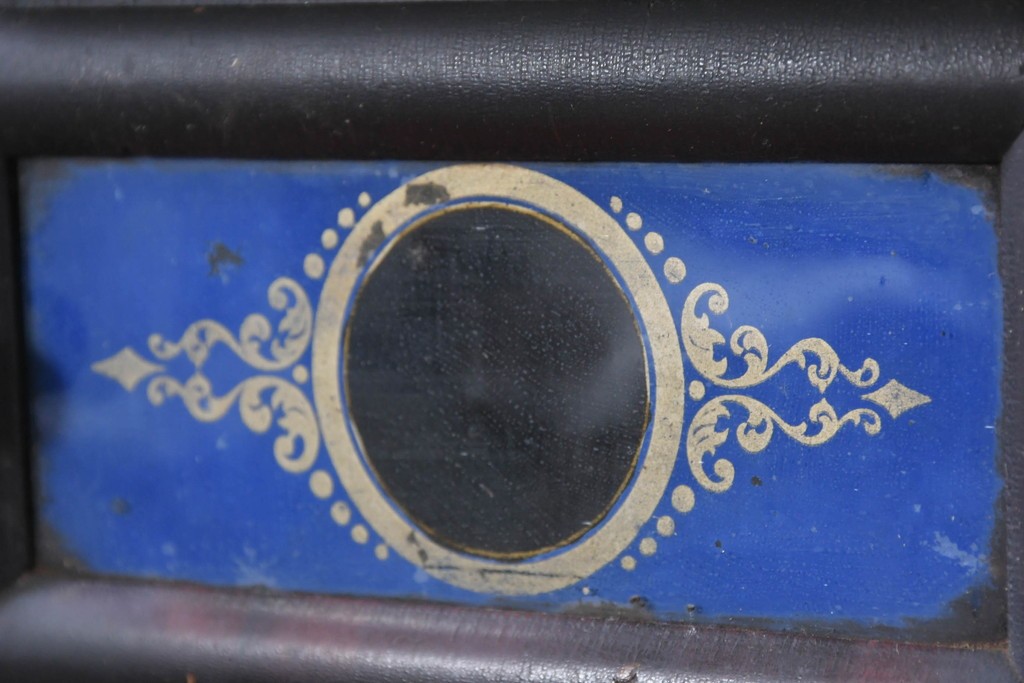 アメリカアンティーク　1900年頃　New Haven Clock Co.(ニューヘブン社)　青と金色の装飾が目を引くクラシカルな壁掛け時計　(R-091569)