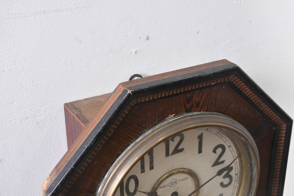 和製アンティーク　明治期　森時計合資会社(八雲印時計)　八角形と繊細な縞模様が印象的な壁掛け時計　(R-091571)