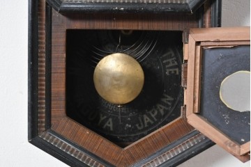 和製アンティーク　明治期　森時計合資会社(八雲印時計)　八角形と繊細な縞模様が印象的な壁掛け時計　(R-091571)