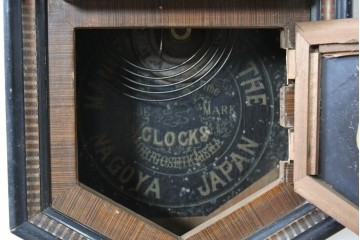 和製アンティーク　明治期　森時計合資会社(八雲印時計)　八角形と繊細な縞模様が印象的な壁掛け時計　(R-091571)