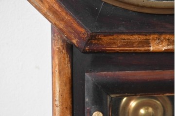 アメリカアンティーク　1880年から1890年頃　E.N.WELCH(ウェルチ)社　八角形のフォルムと金色の縁取りがクラシカルな壁掛け時計　(R-091572)