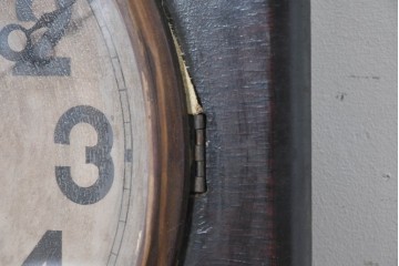 アメリカアンティーク　1900年頃　New Haven Clock Co.(ニューヘブン社)　八角形の木製ケースがレトロな振り子式掛け時計　(R-091574)