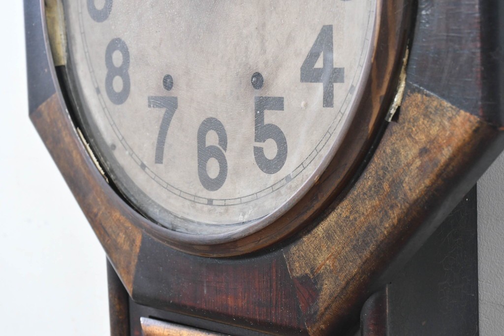 アメリカアンティーク　1900年頃　New Haven Clock Co.(ニューヘブン社)　八角形の木製ケースがレトロな振り子式掛け時計　(R-091574)