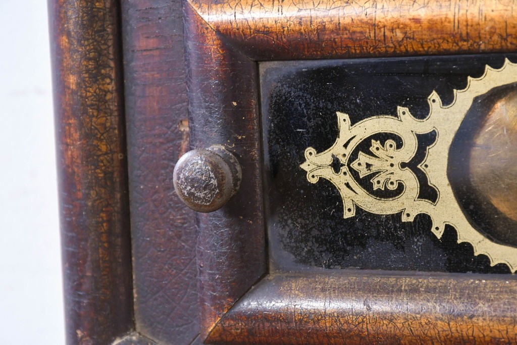 アメリカアンティーク　1900年頃　New Haven Clock Co.(ニューヘブン社)　八角形の木製ケースがレトロな振り子式掛け時計　(R-091574)