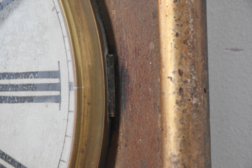 アメリカアンティーク　1900年頃　WATERBURY CLOCK CO.(ウォーターベリー)　八角形のケースとゴールドの縁取りがクラシカルな掛け時計　(R-091575)