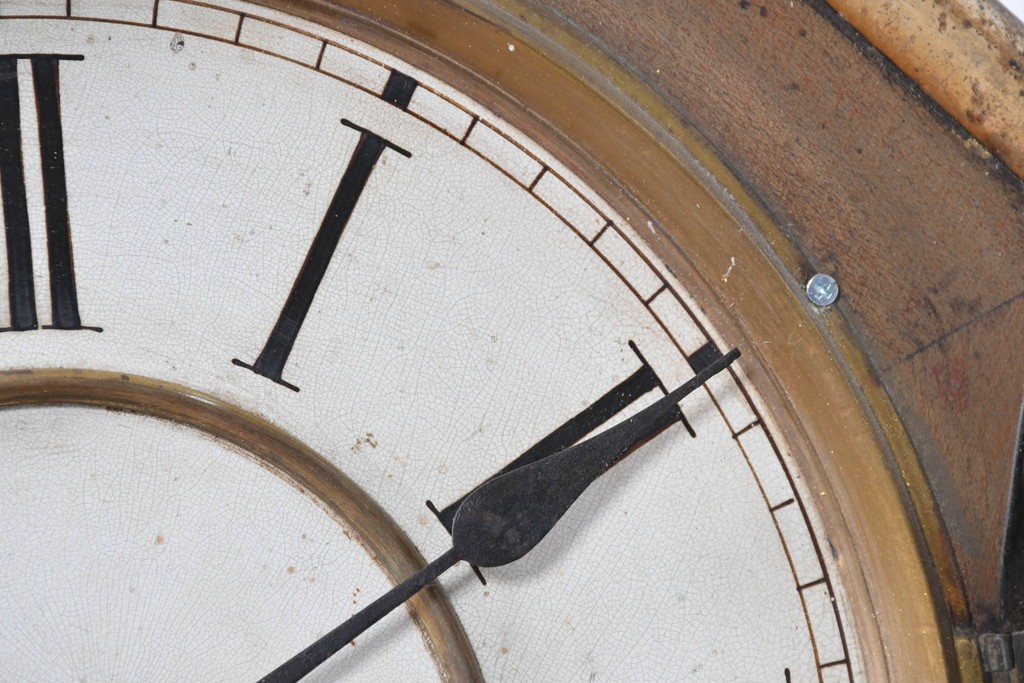 アメリカアンティーク　1900年頃　WATERBURY CLOCK CO.(ウォーターベリー)　八角形のケースとゴールドの縁取りがクラシカルな掛け時計　(R-091575)