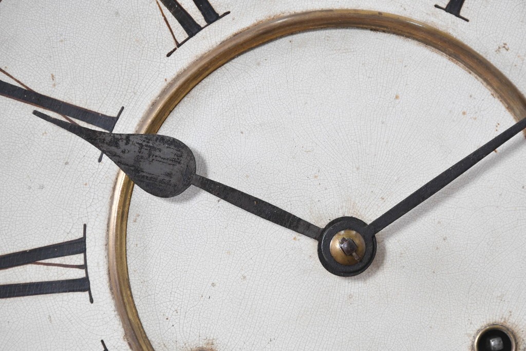 アメリカアンティーク　1900年頃　WATERBURY CLOCK CO.(ウォーターベリー)　八角形のケースとゴールドの縁取りがクラシカルな掛け時計　(R-091575)