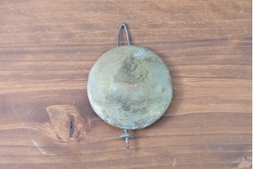 アメリカアンティーク　1900年頃　WATERBURY CLOCK CO.(ウォーターベリー)　八角形のケースとゴールドの縁取りがクラシカルな掛け時計　(R-091575)