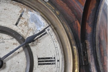 和製アンティーク　大正期　HOKEN　木目が美しい小振りなサイズの掛け時計　(R-091576)