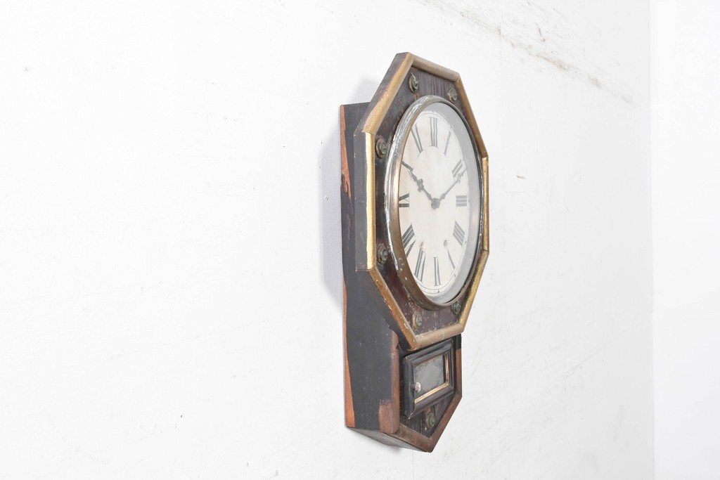 アメリカアンティーク　1900年頃　New Haven Clock Co.(ニューヘブン社)　八角形のケースが印象的な掛け時計　(R-091577)