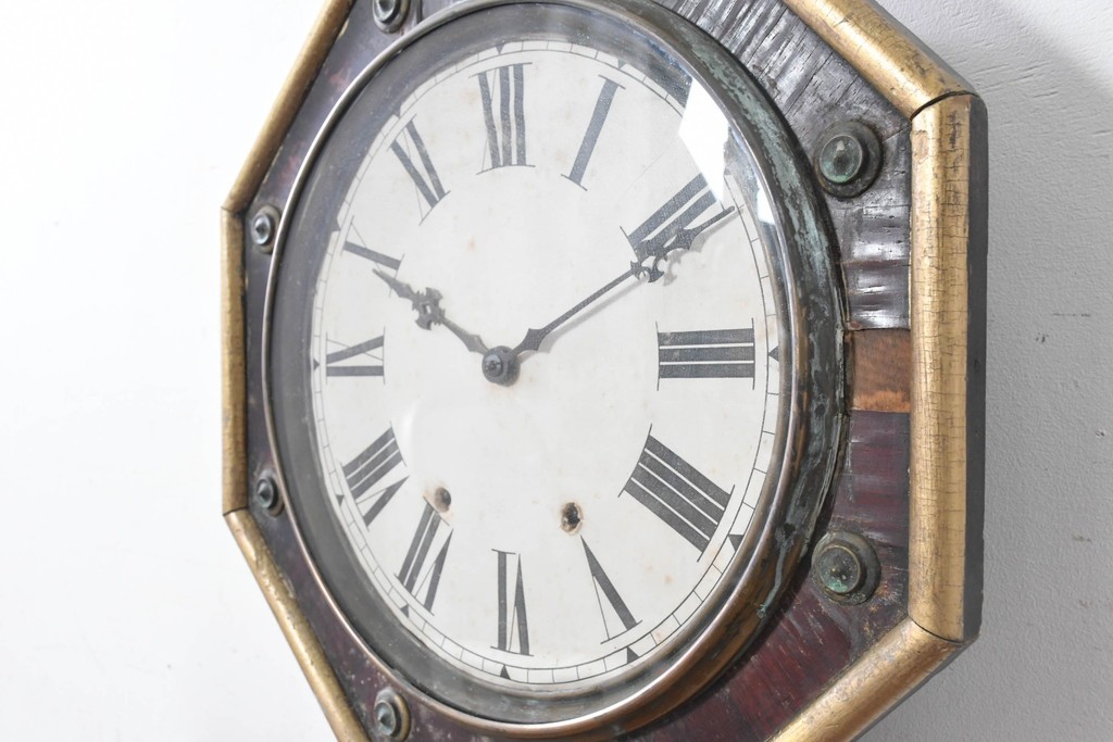 アメリカアンティーク　1900年頃　New Haven Clock Co.(ニューヘブン社)　八角形のケースが印象的な掛け時計　(R-091577)