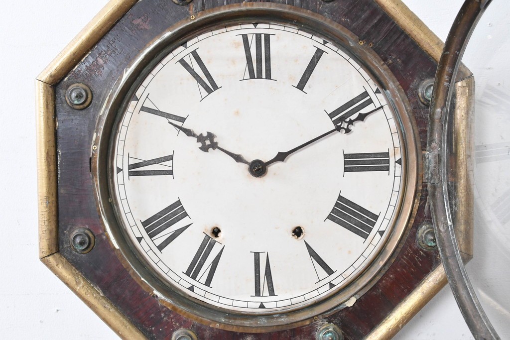 アメリカアンティーク　1900年頃　New Haven Clock Co.(ニューヘブン社)　八角形のケースが印象的な掛け時計　(R-091577)