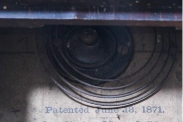 アメリカアンティーク　1900年頃　New Haven Clock Co.(ニューヘブン社)　八角形のケースが印象的な掛け時計　(R-091577)