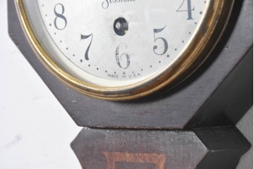 アメリカアンティーク　1920年から1930年頃　The Sessions Clock Company(セッションズクロックカンパニー)　Cape Cod　帆船を描いたパネルが目を引くバンジョー壁掛け時計　(R-091578)