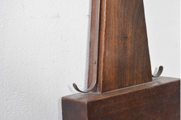 アメリカヴィンテージ　William L. Gilbert Clock Company(ウィリアム・L・ギルバート・クロック・カンパニー)　バンジョークロック　鷲飾りが印象的な掛け時計　(R-091579) 　