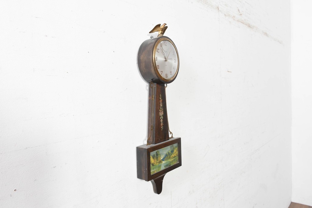 アメリカヴィンテージ　William L. Gilbert Clock Company(ウィリアム・L・ギルバート・クロック・カンパニー)　バンジョークロック　イーグル装飾と風景画をあしらった掛け時計　(R-091580)