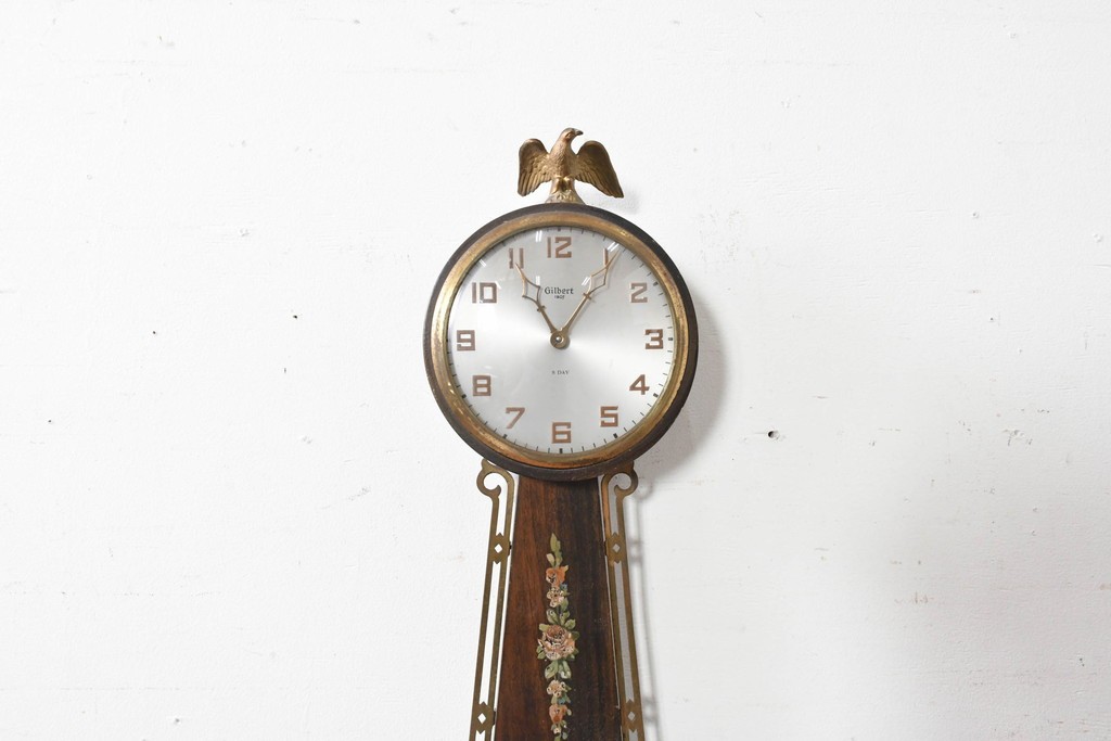 アメリカヴィンテージ　William L. Gilbert Clock Company(ウィリアム・L・ギルバート・クロック・カンパニー)　バンジョークロック　イーグル装飾と風景画をあしらった掛け時計　(R-091580)