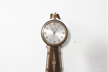 アメリカヴィンテージ　William L. Gilbert Clock Company(ウィリアム・L・ギルバート・クロック・カンパニー)　バンジョークロック　イーグル装飾と風景画をあしらった掛け時計　(R-091580)