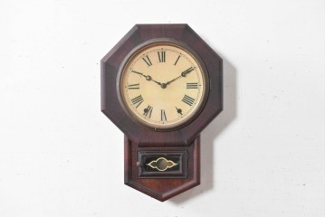 アメリカアンティーク　1880年から1900年頃　New Haven Clock Co.(ニューヘブン社)　八角形のケースがレトロな掛け時計　(R-091581)