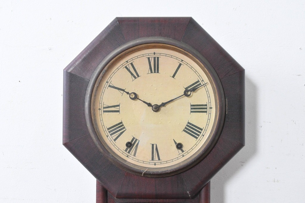 アメリカアンティーク　1880年から1900年頃　New Haven Clock Co.(ニューヘブン社)　八角形のケースがレトロな掛け時計　(R-091581)