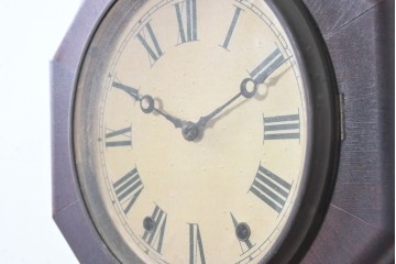 アメリカアンティーク　1880年から1900年頃　New Haven Clock Co.(ニューヘブン社)　八角形のケースがレトロな掛け時計　(R-091581)