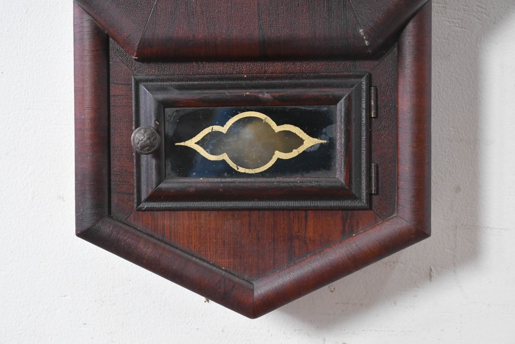 アメリカアンティーク　1880年から1900年頃　New Haven Clock Co.(ニューヘブン社)　八角形のケースがレトロな掛け時計　(R-091581)