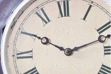 アメリカアンティーク　1880年から1900年頃　New Haven Clock Co.(ニューヘブン社)　八角形のケースがレトロな掛け時計　(R-091581)