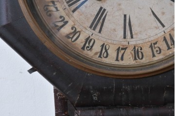  アメリカアンティーク　1890年から1900年頃　E. N. Welch Manufacturing Co.　カレンダー付き　存在感のある八角形ケースの振り子時計　(R-091585)