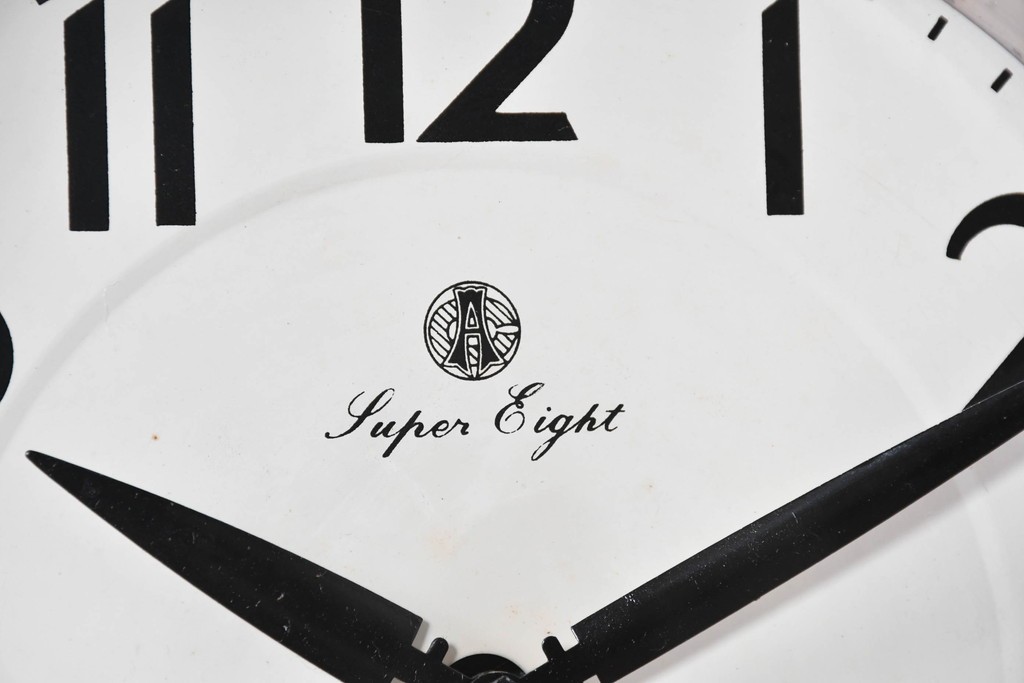 和製ヴィンテージ　昭和中期　愛知時計電機(アイチ、AICHI)　Super Eight(スーパーエイト)　凝った彫刻が施された掛け時計　(R-091587)