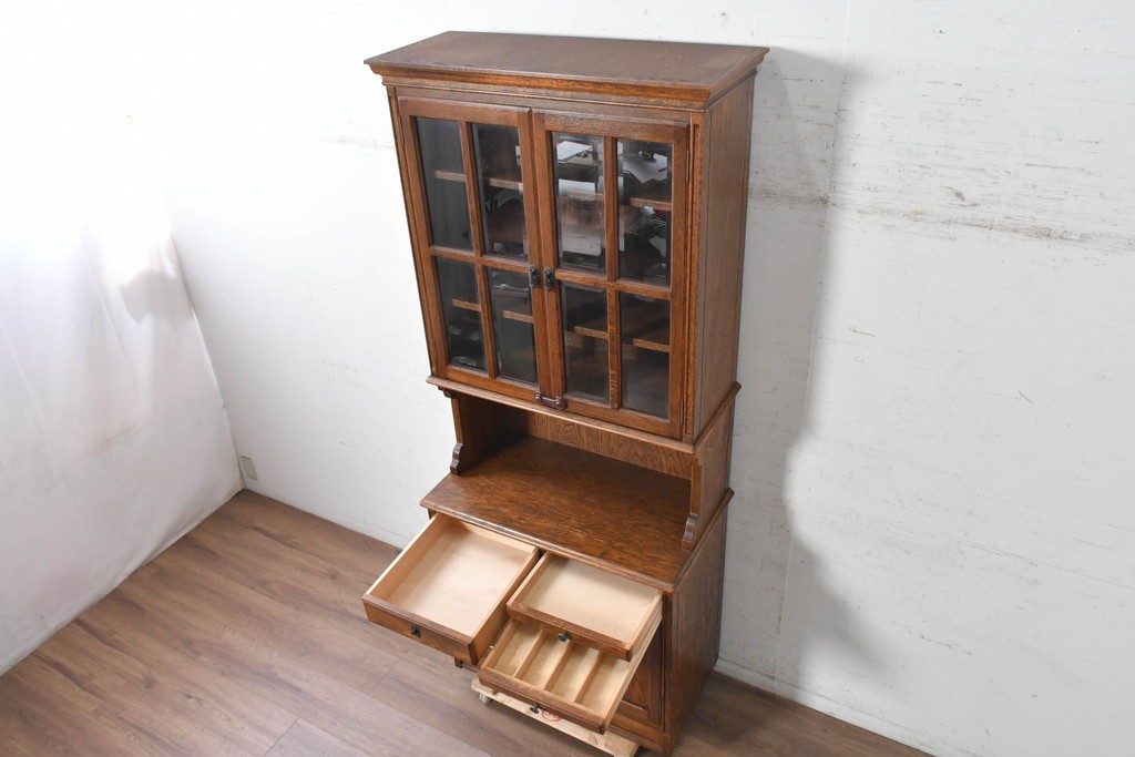 中古　三越家具　COUNTRY HOUSE(カントリーハウス)　英国カントリースタイルのカップボード　(R-091591)