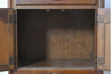 中古　アメリカ製　ETHAN ALLEN(イーセンアーレン)　パネル扉のサイドキャビネット　(R-091594)