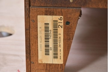中古　アメリカ製　ETHAN ALLEN(イーセンアーレン)　パネル扉のサイドキャビネット　(R-091594)