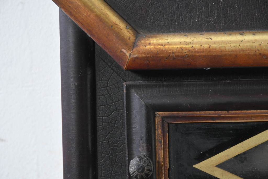 アメリカアンティーク　1900年頃　New Haven Clock Co.(ニューヘブン社)　八角形のシルエットと金色のフレームがクラシカルな壁掛け時計　(R-091599)