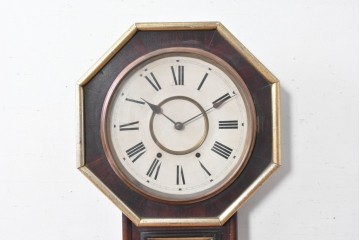 アメリカアンティーク　1900年頃　New Haven Clock Co.(ニューヘブン社)　八角形のシルエットと金色のフレームがクラシカルな壁掛け時計　(R-091600)