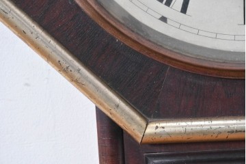 アメリカアンティーク　1900年頃　New Haven Clock Co.(ニューヘブン社)　八角形のシルエットと金色のフレームがクラシカルな壁掛け時計　(R-091600)