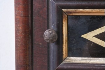 アメリカアンティーク　1900年頃　New Haven Clock Co.(ニューヘブン社)　八角形のシルエットと金色のフレームがクラシカルな壁掛け時計　(R-091600)