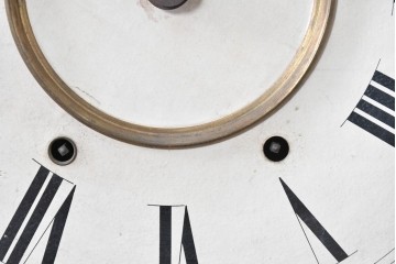 アメリカアンティーク　1900年頃　New Haven Clock Co.(ニューヘブン社)　八角形のシルエットと金色のフレームがクラシカルな壁掛け時計　(R-091600)