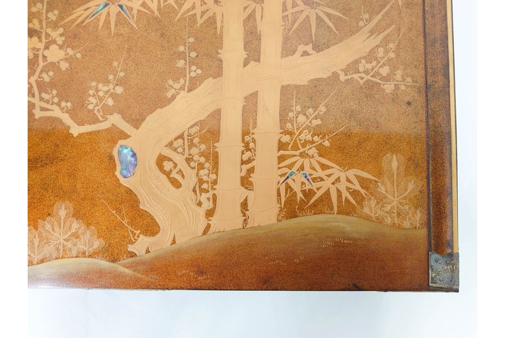 時代物　明治から大正期　松竹梅蒔絵と螺鈿のきらめきが美しい総梨地の御文台　外箱付き　(R-091607)