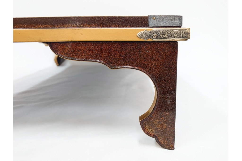 時代物　明治から大正期　松竹梅蒔絵と螺鈿のきらめきが美しい総梨地の御文台　外箱付き　(R-091607)