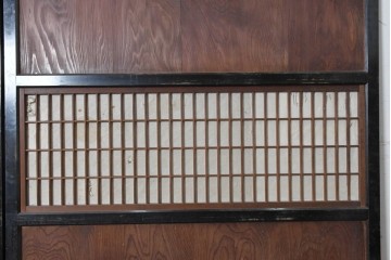 アンティーク建具　昭和初期　木目が際立つ幅広の障子入り帯戸2枚セット　(R-091651)