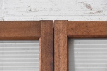 ヴィンテージ建具　昭和中期　モールガラスと木の風合いが味わい深いガラス戸4枚セット　(R-091652)