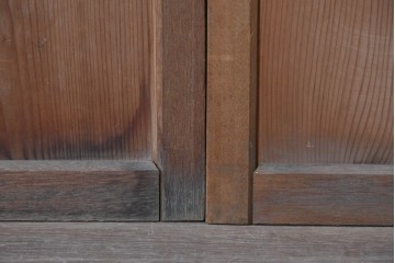 ヴィンテージ建具　昭和中期　モールガラスを使用したレトロな横桟入りガラス戸2枚セット　(R-091653)