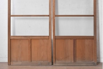 ヴィンテージ建具　昭和中期　モールガラスを使用したレトロな横桟入りガラス戸2枚セット　(R-091653)