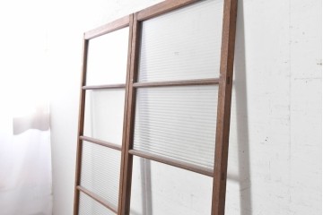 ヴィンテージ建具　昭和中期　横桟入りのレトロなガラス戸2枚セット　(R-091654)