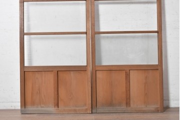 ヴィンテージ建具　昭和中期　横桟入りのレトロなガラス戸2枚セット　(R-091654)