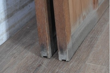 ヴィンテージ建具　昭和中期　横桟入りのレトロなガラス戸2枚セット　(R-091654)