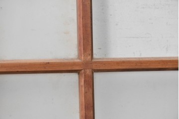 アンティーク建具　昭和初期から昭和中期　素朴な木の風合いを楽しむレトロな格子ガラス戸2枚セット　(R-091655)